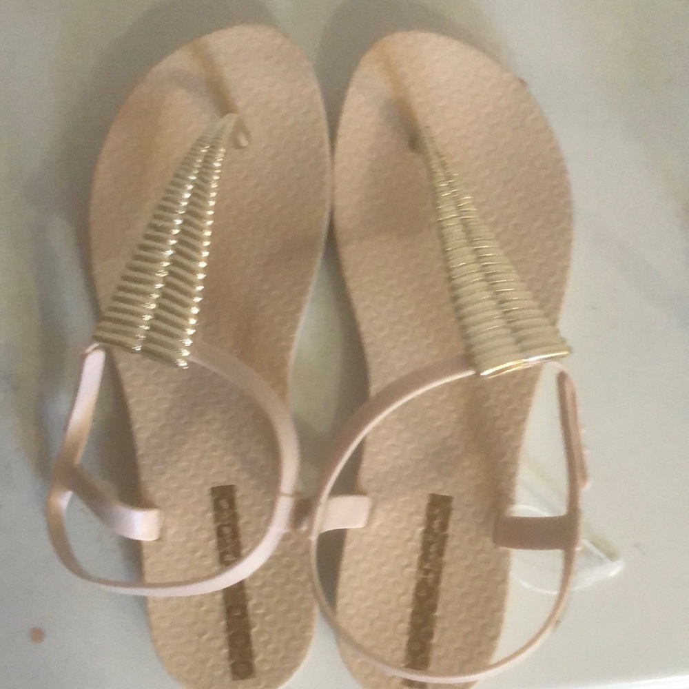 Ipanema Sandals